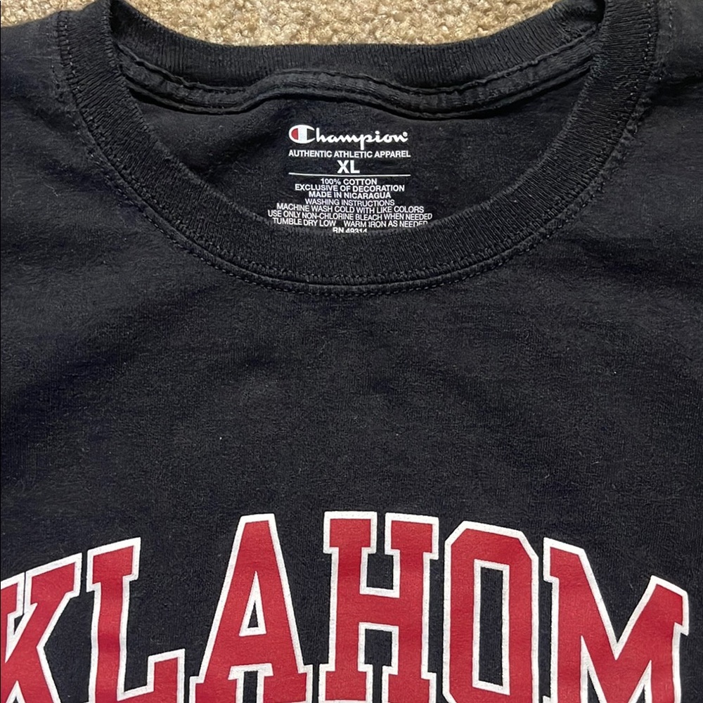 Oklahoma Sooners Black and Red Champion T-Shirt - Picture 4 of 5